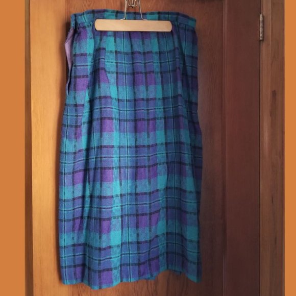 Vintage 80s, tartan check, pleated, lined skirt side opening, L, US 16, purple+ - Picture 2 of 9
